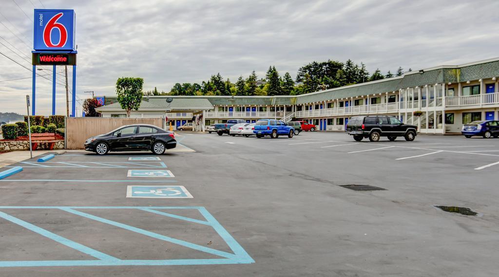 Motel 6-Coos Bay, Or מראה חיצוני תמונה